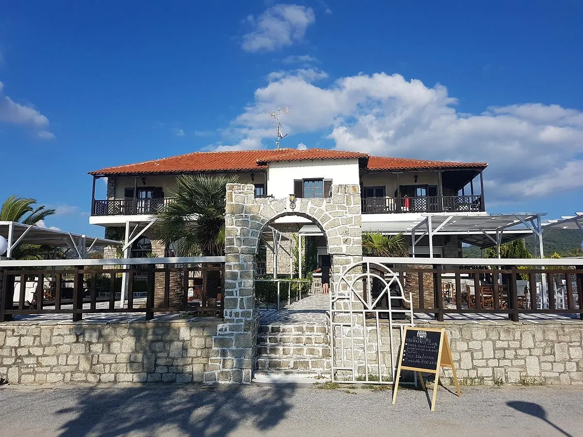 To Kastro Hotel Neos Marmaras