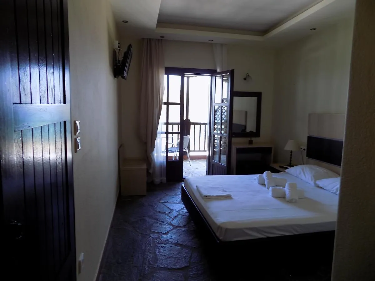 To Kastro Hotel Neos Marmaras